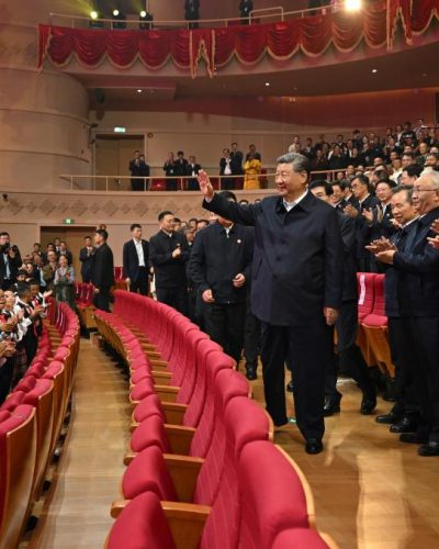 Xi attends gala marking 60th founding anniversary of Xizang Autonomous Region